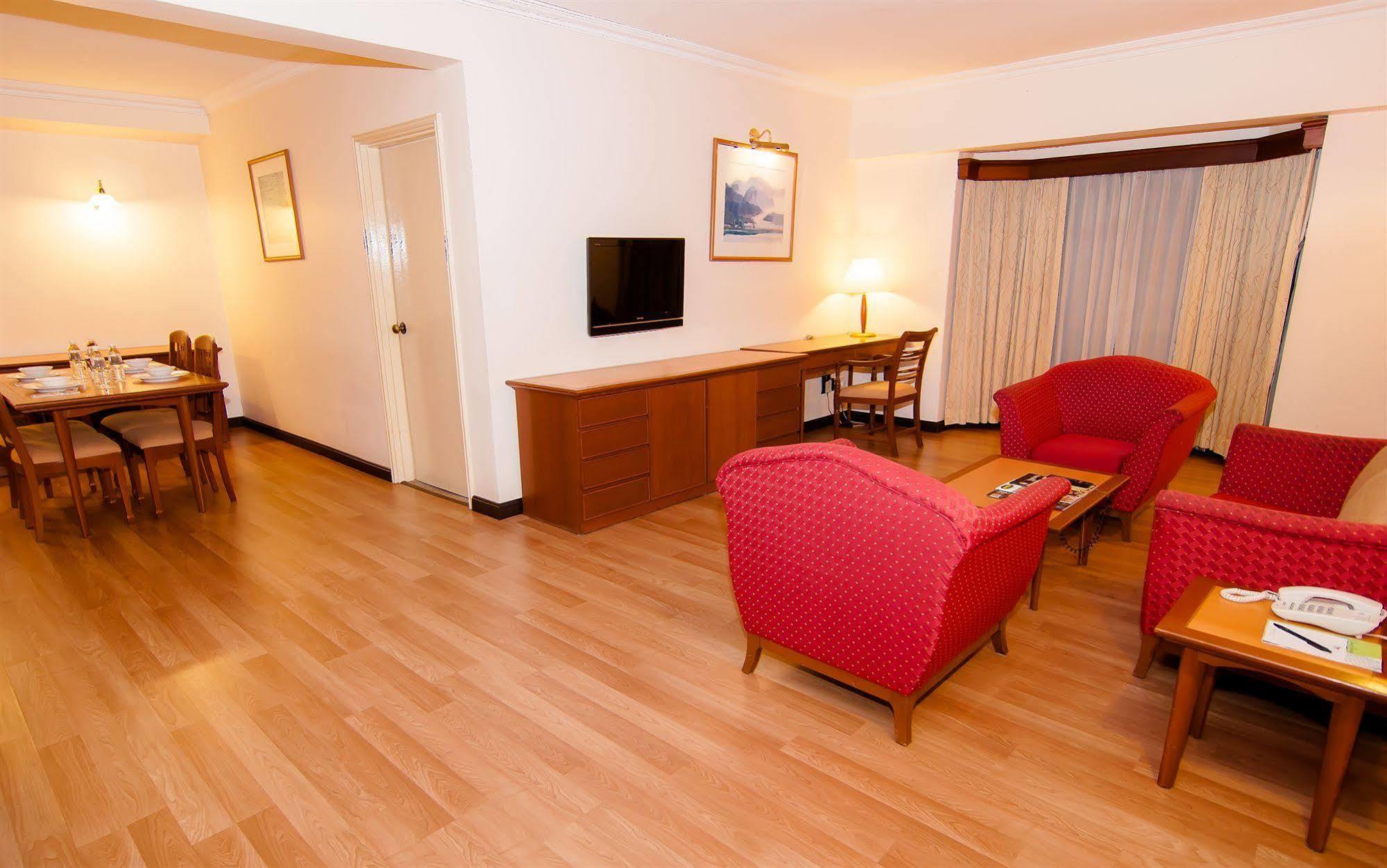 The Zon All Suites Residences On The Park Куала-Лумпур Экстерьер фото